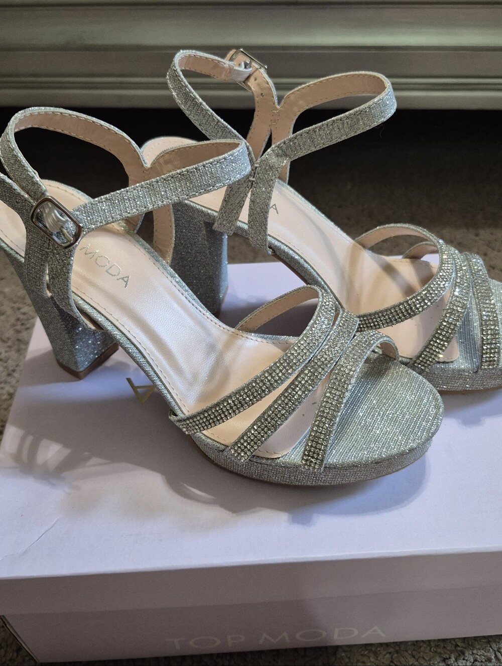 TOP Moda Silver Glitter Block Heel Evening Sandals